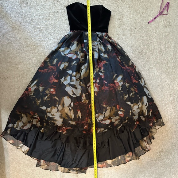 Betsy & Adam Black Velvet and Floral High-Low Gown, Size 4. - Picture 13 of 15